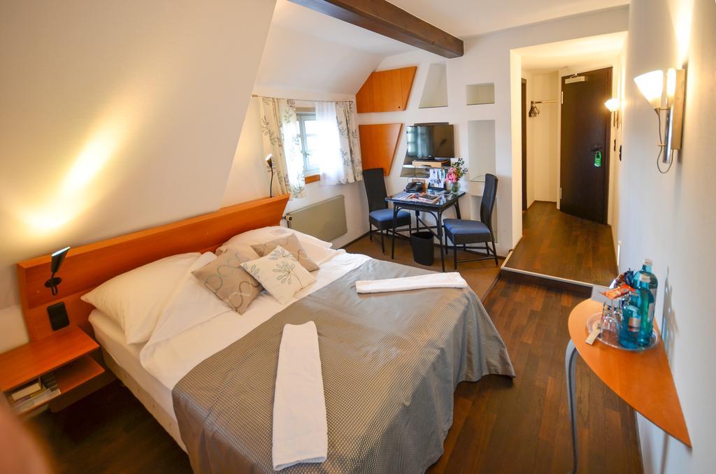 Restaurant & ****Hotel Hoeerhof อิดชไตน์ ห้อง รูปภาพ